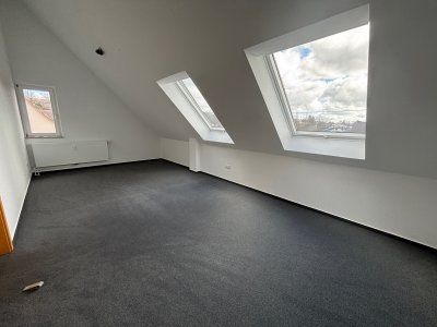  Attraktive Büroeinheit mit Großraumbüro und drei Einzelbüros